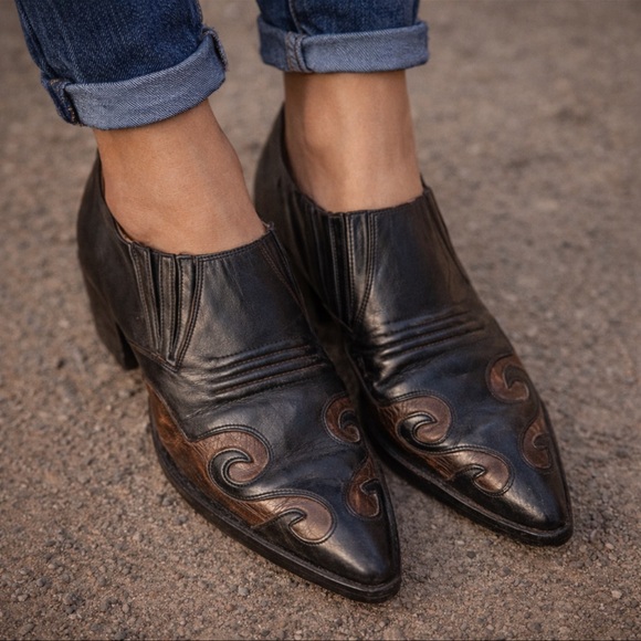 Nine West Shoes - Vintage Cowboy Shoe Boots